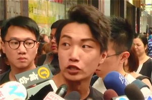 警方反對民陣8.31遊行岑子杰與友人中午遇襲