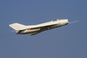 不老傳說：無人化殲-6 部署東南沿海機場