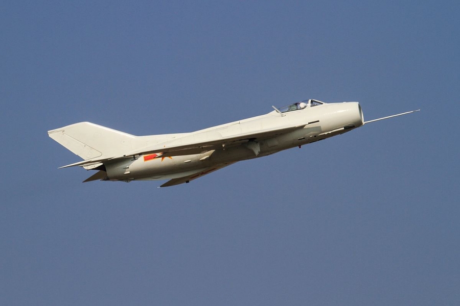 不老傳說：無人化殲-6 部署東南沿海機場