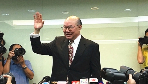 胡國興記者會變梁振英「清算」大會