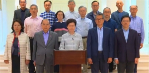 林鄭月娥指香港昨晚渡過非常黑暗一夜