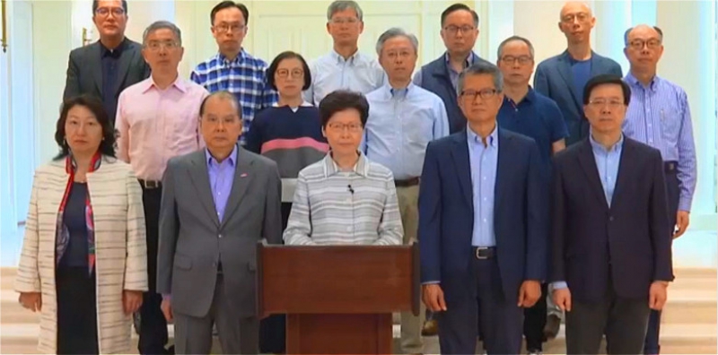 林鄭月娥指香港昨晚渡過非常黑暗一夜
