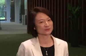 李慧琼辭行會否認為選特首鋪路