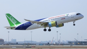 國產C919客機獲頒合格證 年內將正式交付