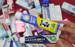用錯牙膏擦牙隨時弄傷肝腎