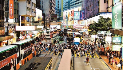 零售17年最差 標普降港展望至負面