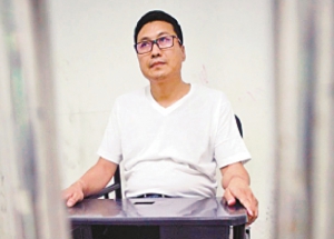 《成報》主席谷卓恒處境樸索迷離