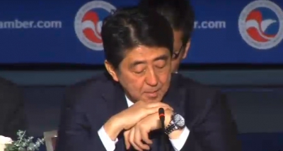日本首相安倍晉三鷹派內閣失民心