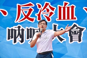 何君堯：報警告我恐嚇呀，笨！