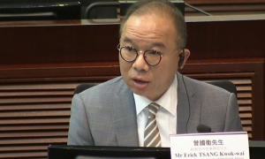 曾國衞﹕將區議會說成民主進程一部分是曲解《基本法》