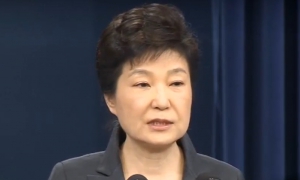 韓國前總統朴槿惠今晨被拘捕扣押