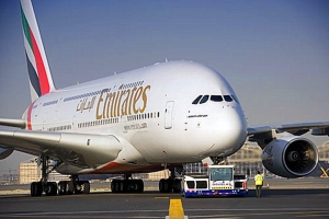 神秘病毒肆虐阿聯酋航空A380機上百人不適
