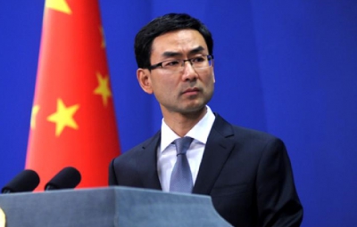 王毅：破壞一中原則是搬石頭砸自己腳