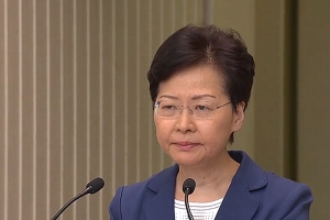 林鄭月娥：中央對於她與警隊仍抱有信心