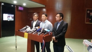 CY上任後 民主黨首次支持預算案