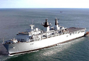 英軍旗艦「海神之子」接近西沙遭解放軍驅離