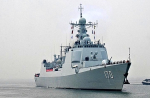 中美軍艦互壓最近距離只有41米最終美艦駛離