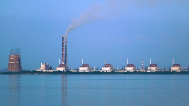 烏指扎波羅熱核電站被俄炮火擊中起火　國際原子能機構：輻射水平沒改變