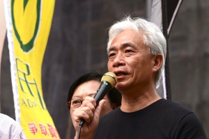 【紙媒觀點】泛民超區大混戰 建制推FB打網絡戰