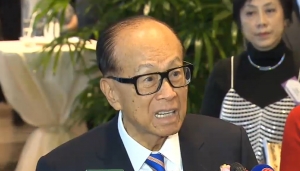 李嘉誠：警惕樓市「爆煲」