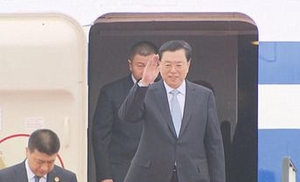 張德江抵港轉達習近平對港人問候