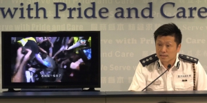 警方：記者應避免站在警方和示威者之間