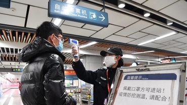 北大研究﹕「與病毒共存」料將日增27萬確診