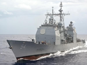 美國兩艘軍艦周一再闖台灣海峽