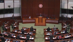 立法會又流會建制派不自我檢討賴民主派拖延