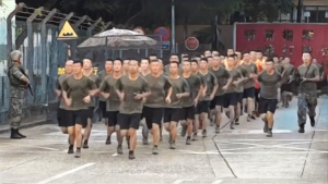 【多方觀點】各方如何解讀駐軍出營清路障？