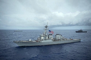 美軍兩驅逐艦穿越台灣海峽將恐嚇付諸實行