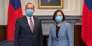 美國衛生部長訪台 蔡英文感謝特朗普肯定台灣抗疫貢獻