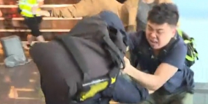 便衣警員又一城制服示威者 曾與圍觀者爆流血衝突