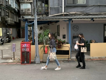 台北街頭驚見美軍無後座力砲還附使用教學　