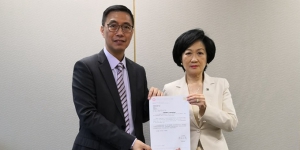 葉劉淑儀：譴責教育局工作完全失敗