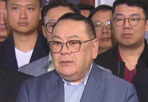 石禮謙不信任香港前景將投得啟德地皮撻訂