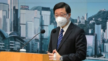 李家超﹕如有多人違反防疫規定 將影響進一步調整措施