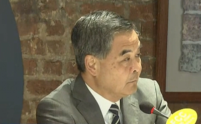 梁振英質疑草案發起人無考慮過香港利益