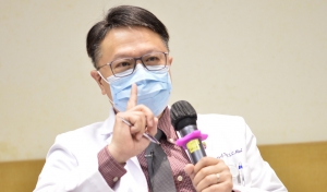 許樹昌﹕疫情反彈如第三波初期  乃社交措施放寬之代價