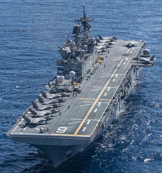 LHA 6 USS America 003